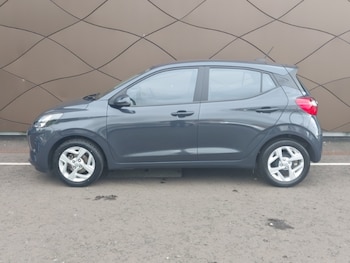 Used Hyundai i10 2021 for sale - 75910182: Photo