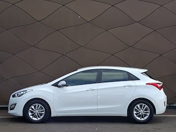 Used Hyundai i30 2016 for sale - 79704381: Photo