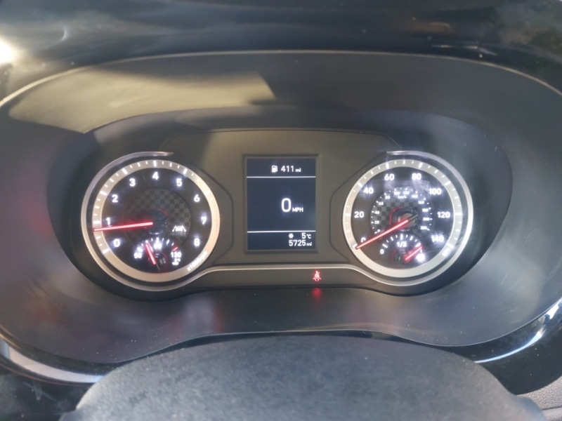 Used Hyundai i10 2023 for sale - 76628859: Photo 11