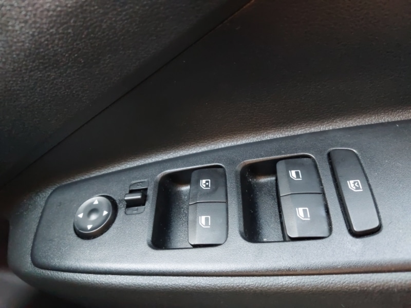 Used Hyundai i10 2023 for sale - 76628859: Photo 16