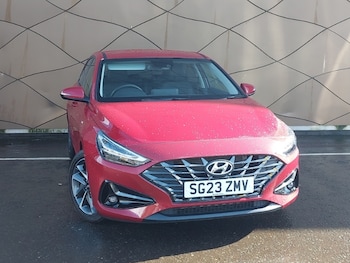 Used Hyundai i30 2023 for sale - 77995728: Photo