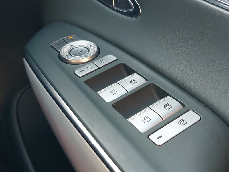 Used Genesis GV70 2023 for sale - 77975029: Photo 13