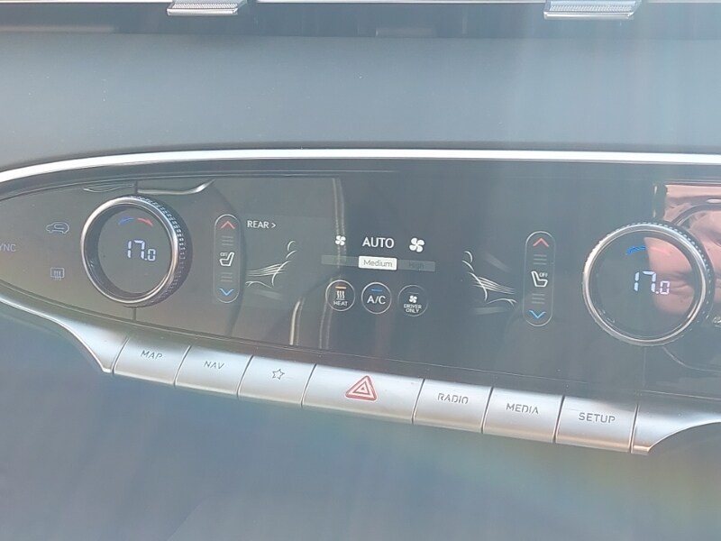 Used Genesis GV70 2023 for sale - 77975029: Photo 17