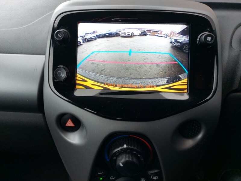 Used Toyota AYGO 2019 for sale - 76556183: Photo 11