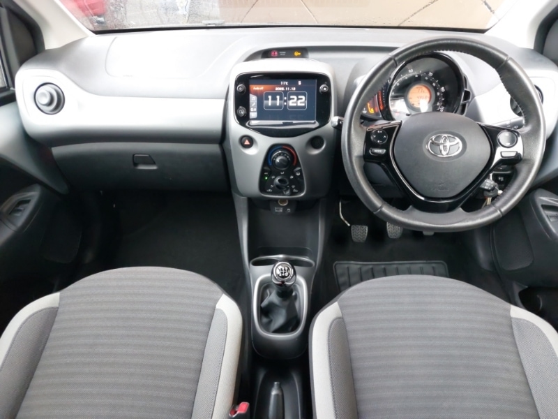 Used Toyota AYGO 2019 for sale - 76556183: Photo 2