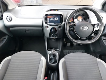 Used Toyota AYGO 2019 for sale - 76556183: Photo
