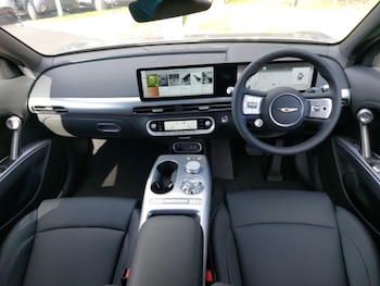 Used Genesis GV60 2025 for sale - 76515288: Photo