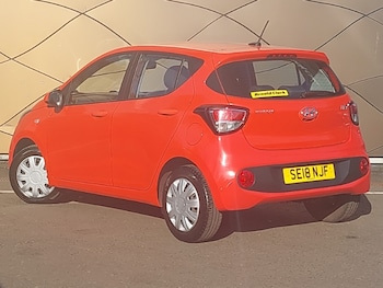 Used Hyundai i10 2018 for sale - 78600557: Photo