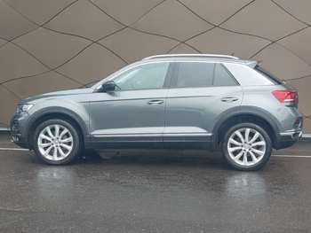 Used Volkswagen T-Roc 2018 for sale - 74873781: Photo