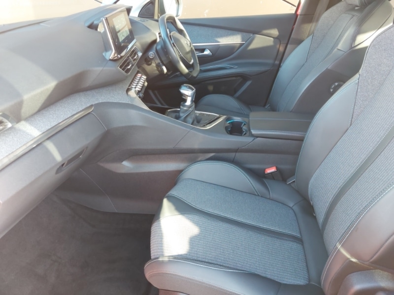 Used Peugeot 3008 2021 for sale - 77160297: Photo 5