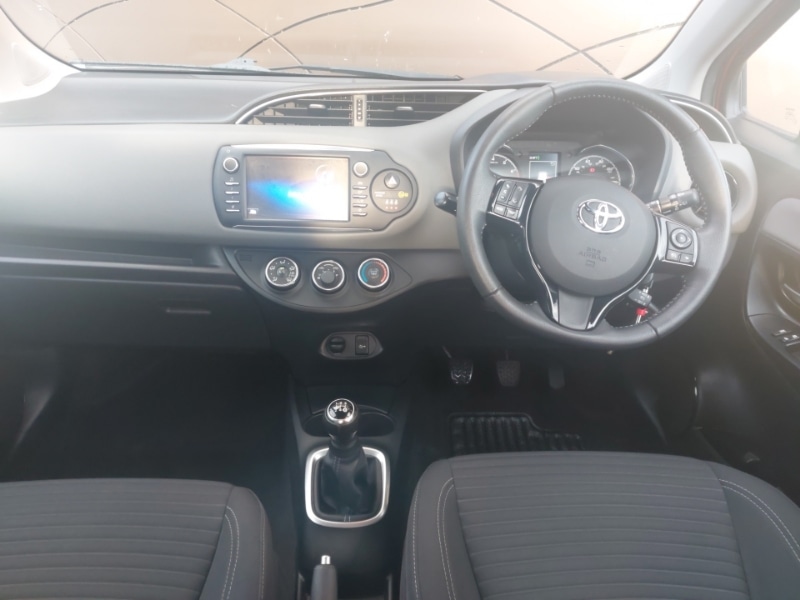 Used Toyota Yaris 2019 for sale - 76348654: Photo 2