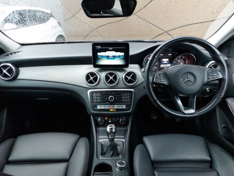 Used Mercedes-Benz GLA 2018 for sale - 77708081: Photo 2