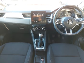 Used Renault Captur 2020 for sale - 76579378: Photo