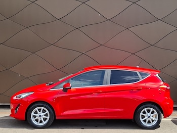 Used Ford Fiesta 2018 for sale - 79561794: Photo