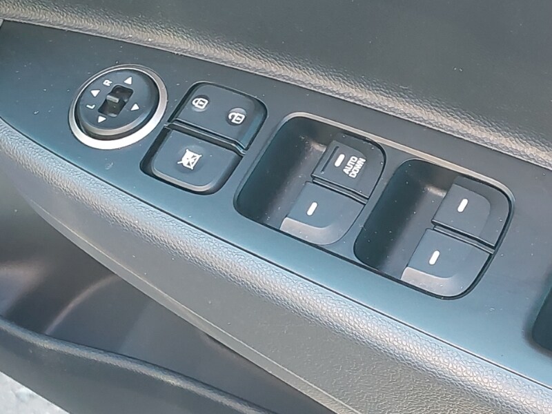 Used Hyundai i10 2018 for sale - 77816626: Photo 17