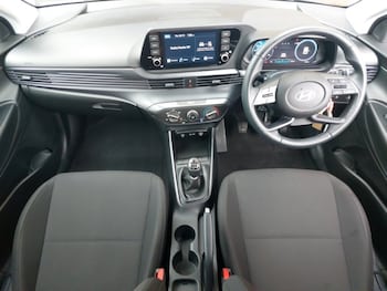Used Hyundai i20 2024 for sale - 76150715: Photo 2