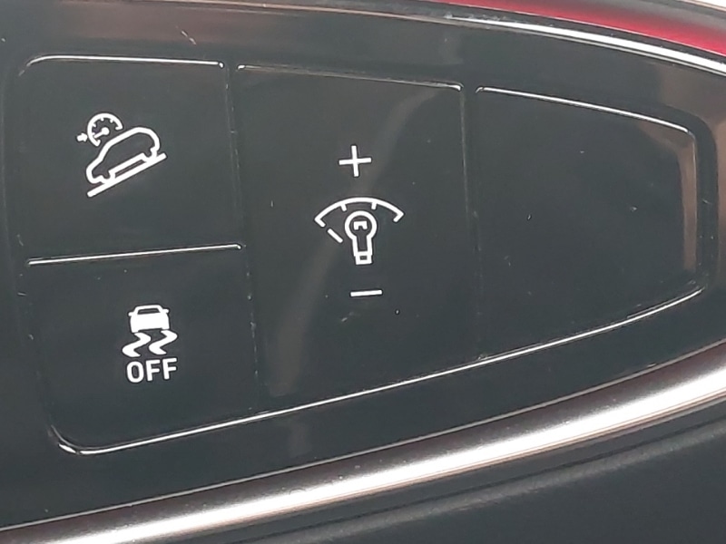 Used Genesis GV70 2023 for sale - 76713662: Photo 18