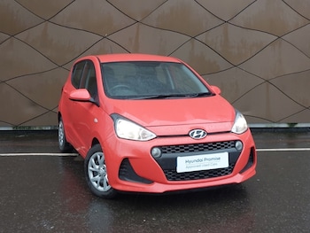 Used Hyundai i10 2018 for sale - 77969149: Photo