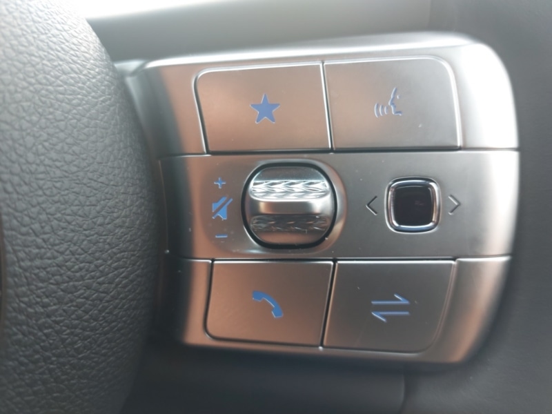 Used Genesis GV60 2025 for sale - 76515292: Photo 15