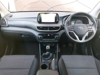 Used Hyundai TUCSON 2018 for sale - 77047136: Photo