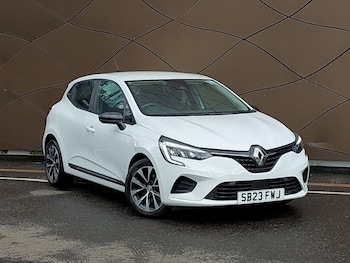 Used Renault Clio 2023 for sale - 78326560: Photo