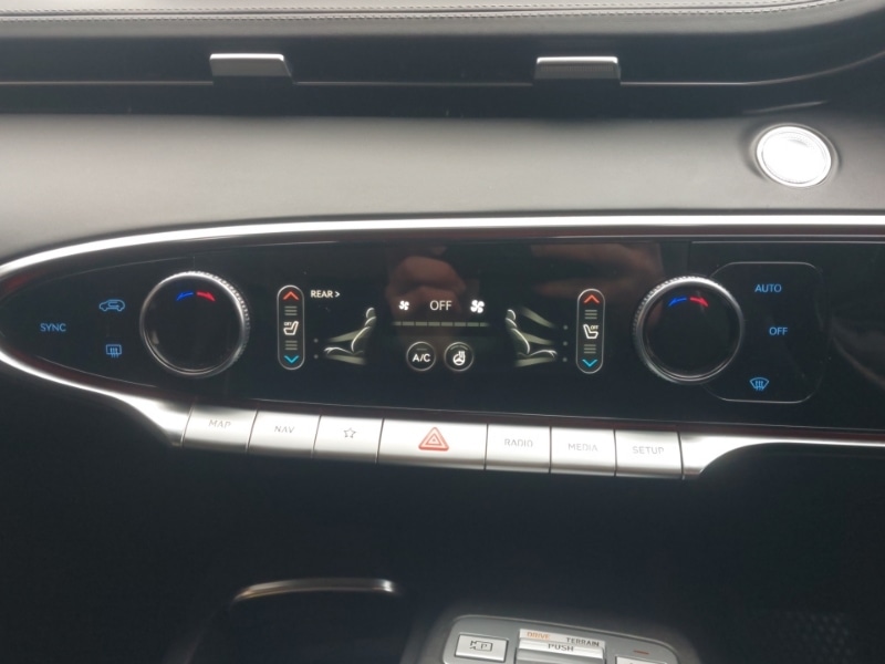 Used Genesis GV70 2022 for sale - 77761388: Photo 15