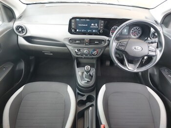 Used Hyundai i10 2023 for sale - 78442066: Photo
