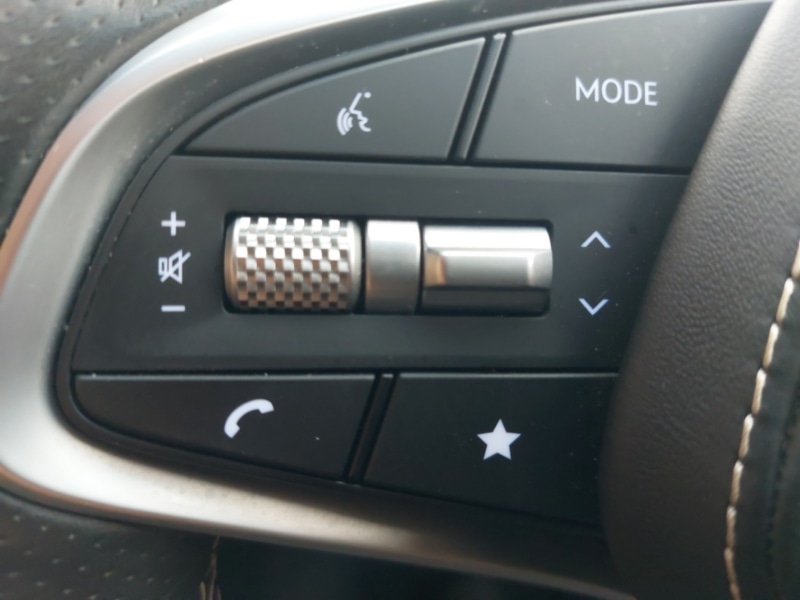 Used Genesis GV70 2023 for sale - 77874027: Photo 14