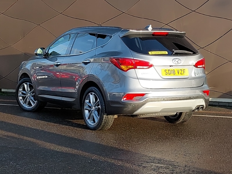 Used Hyundai Santa Fe 2018 for sale - 77015045: Photo 3