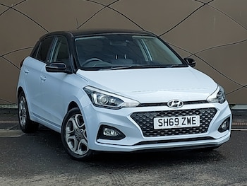 Used Hyundai i20 2019 for sale - 78973119: Photo
