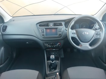 Used Hyundai i20 2019 for sale - 78973119: Photo