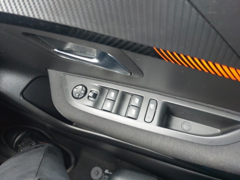 Used Peugeot 208 2023 for sale - 77818439: Photo 14