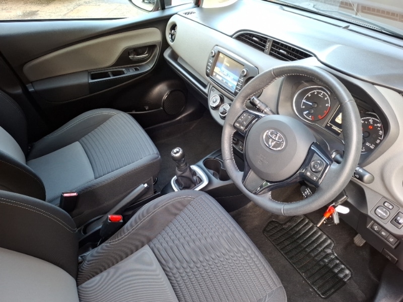 Used Toyota Yaris 2019 for sale - 76613825: Photo 10