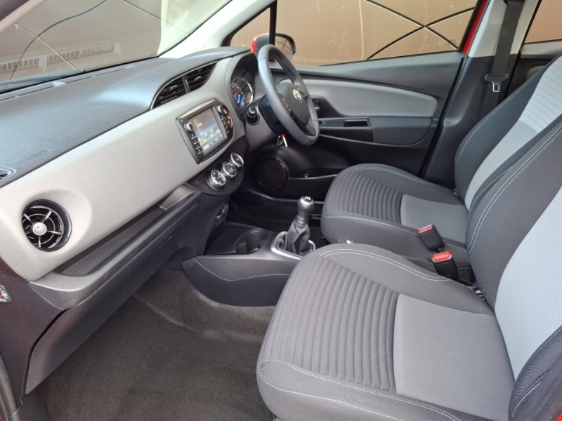 Used Toyota Yaris 2019 for sale - 76613825: Photo 5