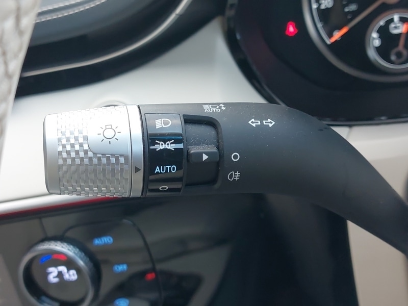 Used Genesis GV70 2023 for sale - 77024489: Photo 12