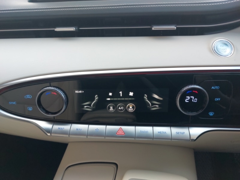 Used Genesis GV70 2023 for sale - 77024489: Photo 19