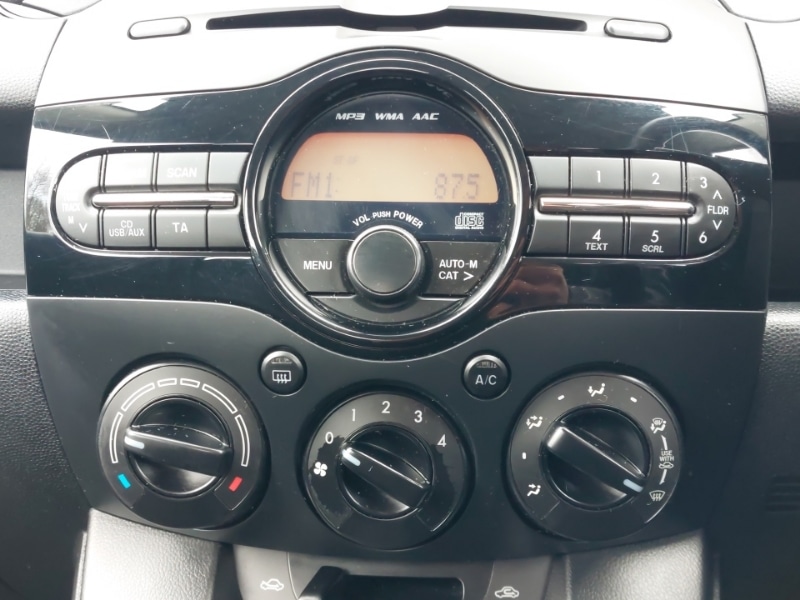 Used Mazda Mazda2 2013 for sale - 78125837: Photo 11