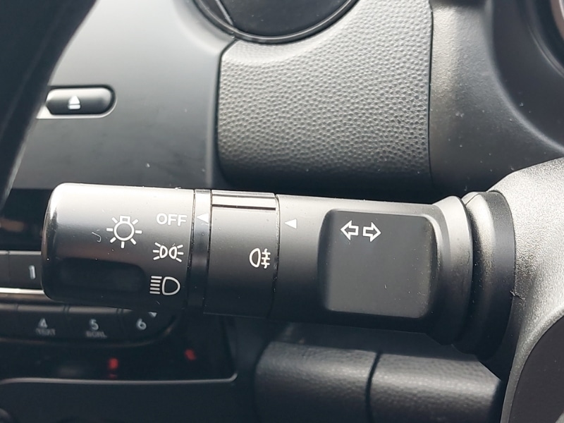 Used Mazda Mazda2 2013 for sale - 78125837: Photo 14