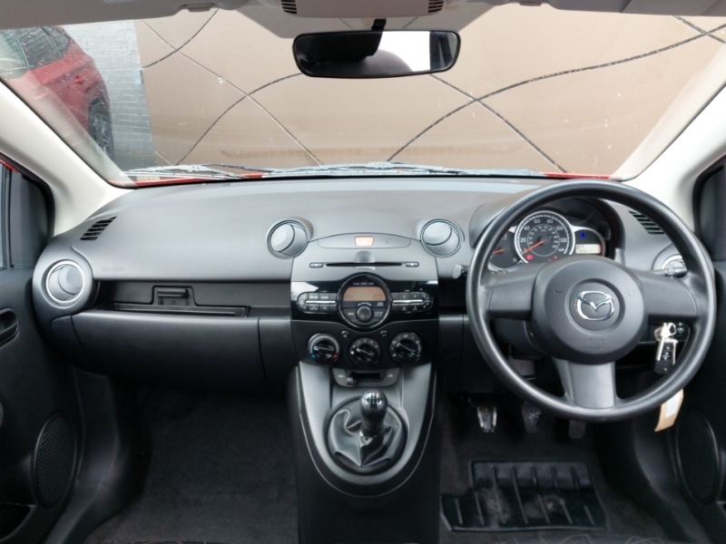 Used Mazda Mazda2 2013 for sale - 78125837: Photo 2
