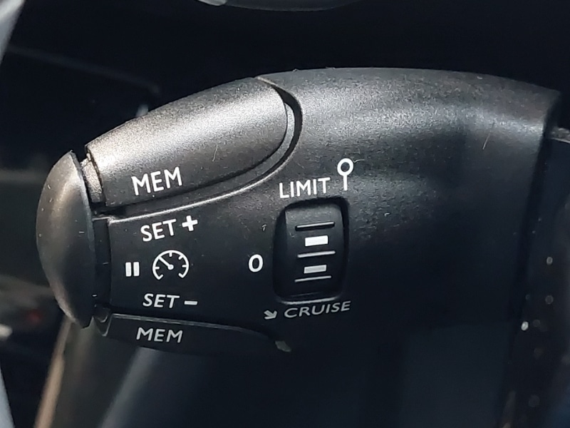 Used Peugeot 208 2022 for sale - 76619039: Photo 12