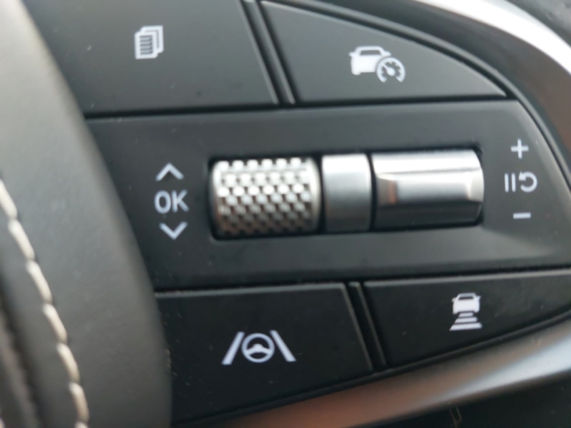 Used Genesis GV70 2023 for sale - 77580292: Photo 15