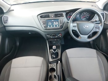 Used Hyundai i20 2019 for sale - 75894068: Photo