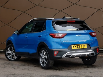 Used Kia Stonic 2023 for sale - 78441999: Photo