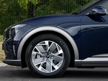 Used Genesis GV60 2025 for sale - 76515271: Photo