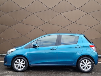 Used Toyota Yaris 2014 for sale - 79011427: Photo