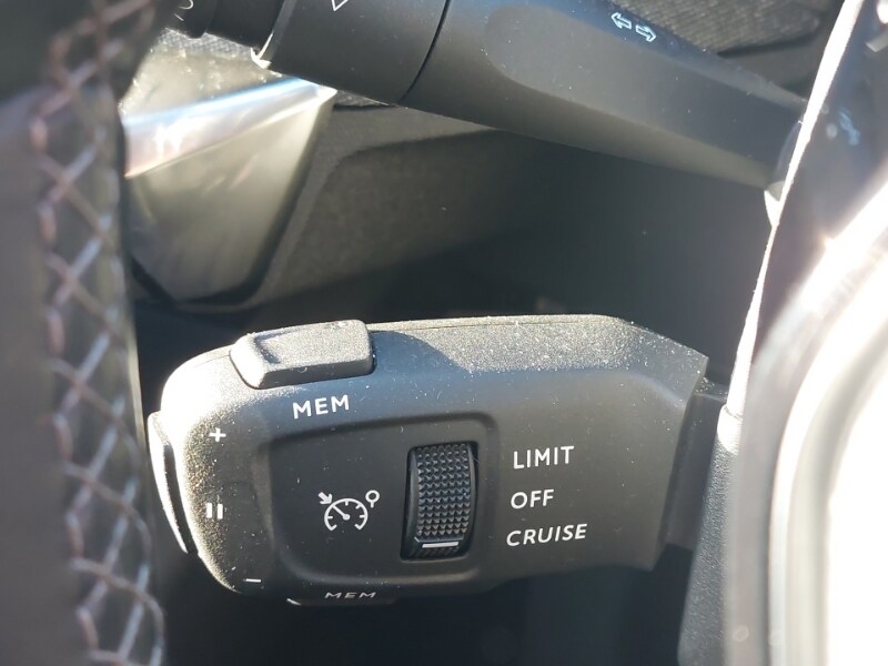 Used Peugeot 3008 2021 for sale - 76779785: Photo 12