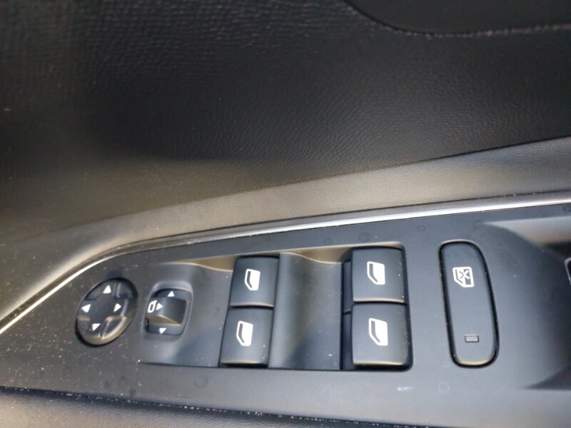 Used Peugeot 3008 2021 for sale - 76779785: Photo 17