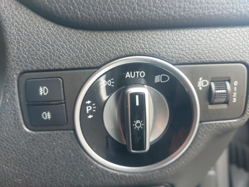 Used Mercedes-Benz GLA 2018 for sale - 76354435: Photo 16