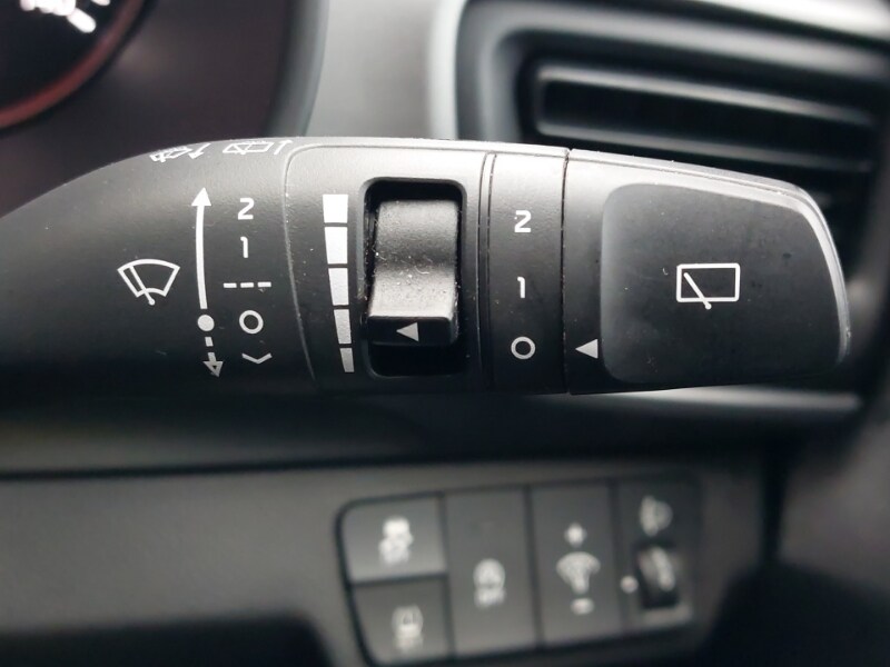 Used Kia Stonic 2022 for sale - 76860509: Photo 13