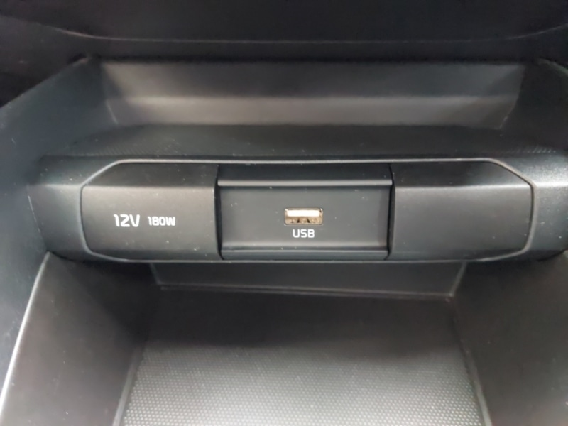 Used Kia Stonic 2022 for sale - 76860509: Photo 17